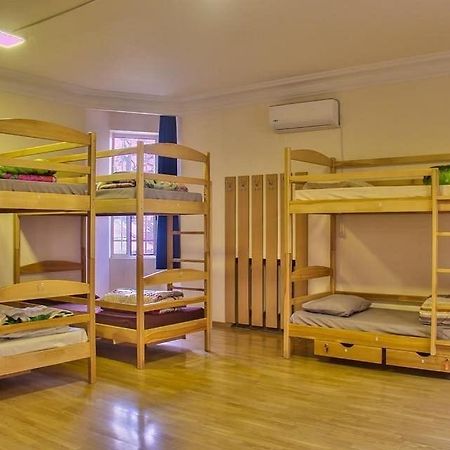Classy And Cozy Hostel Єреван Екстер'єр фото